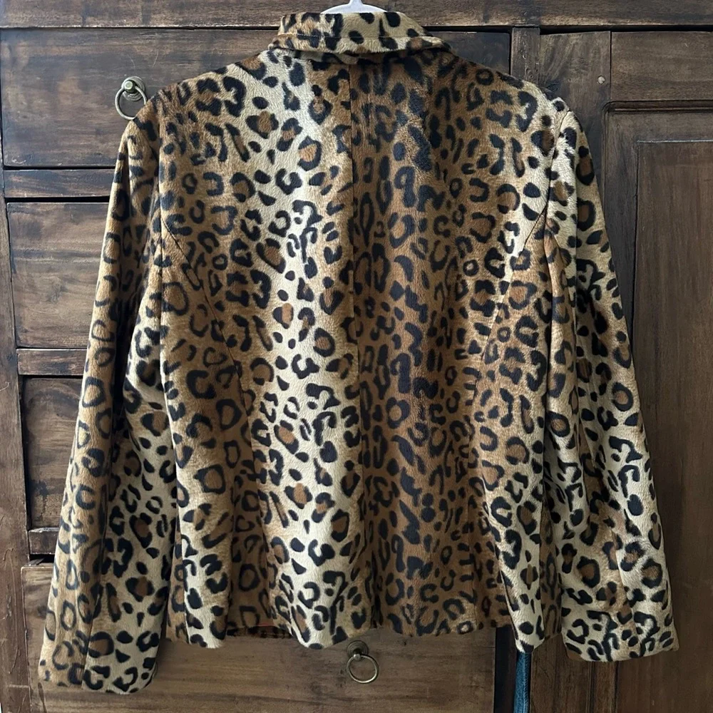 Cheetah Jacket - Picture 3 of 4